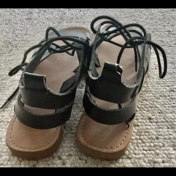 NWT Gap black gladiator sandals size 7 - Picture 10 of 12